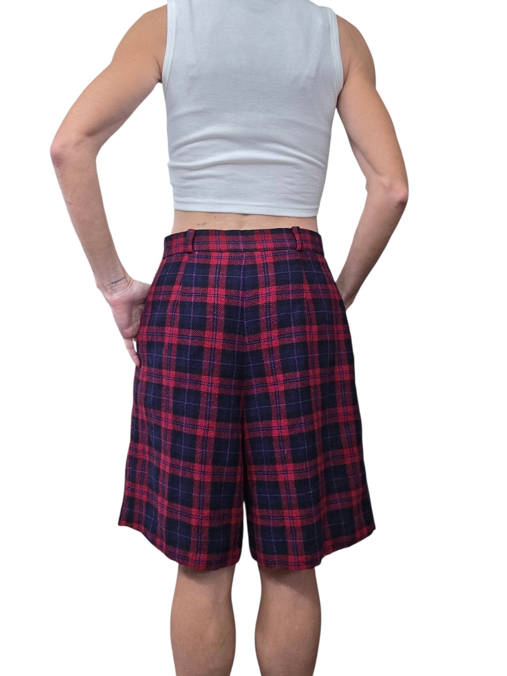 Vintage 80s Red Navy Plaid Wool Blend Pleated Bermuda Shorts 12 USA - Picture 4 of 7